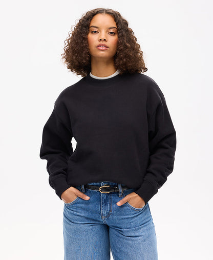Essential Logo Crew Sweat | Black